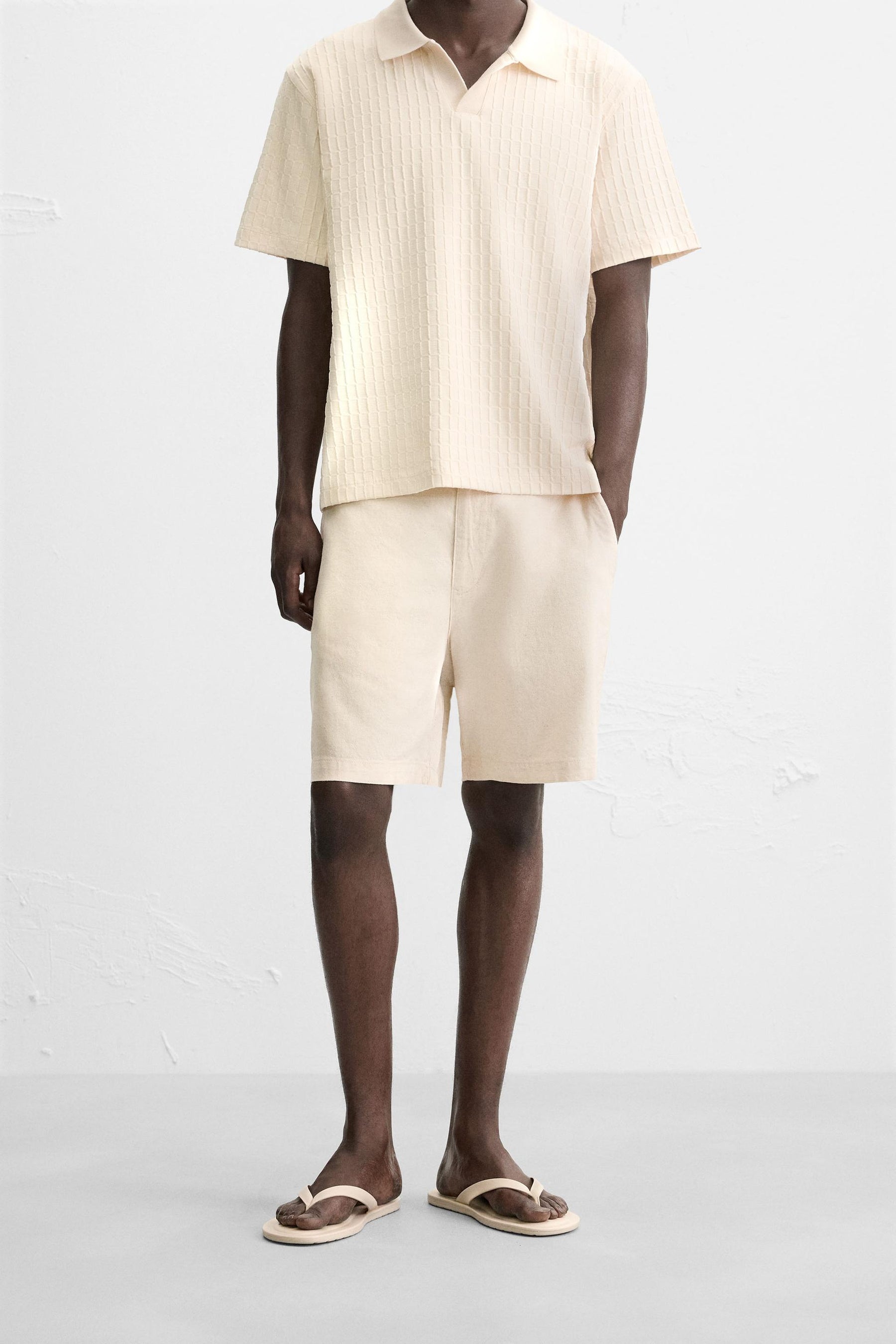 COTTON/LINEN BERMUDA SHORTS - Image 2