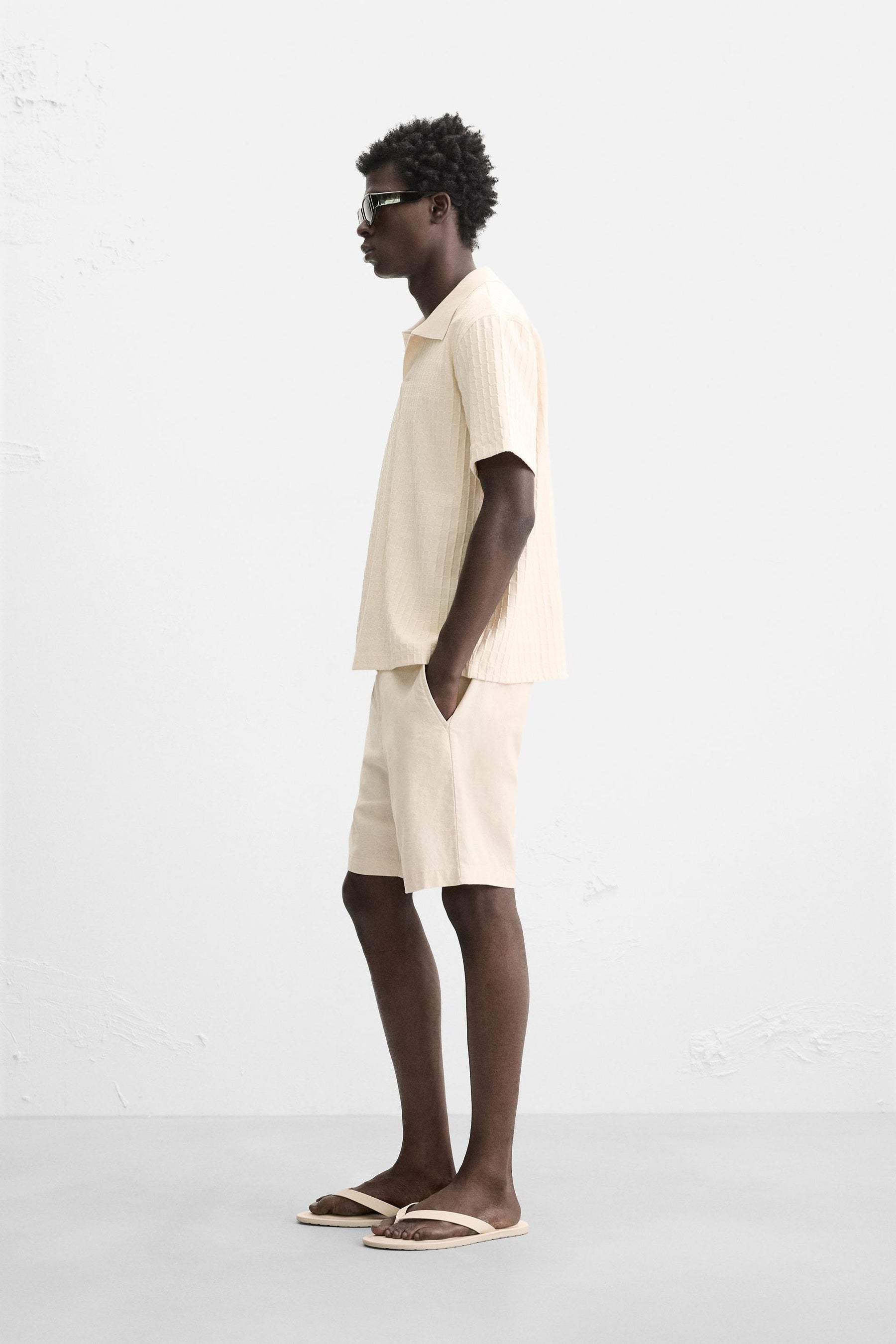 COTTON/LINEN BERMUDA SHORTS - Image 4