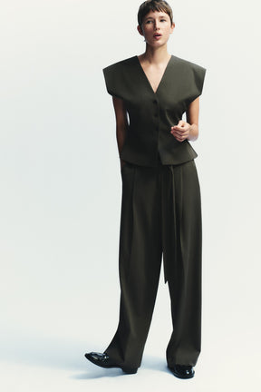 Pleated Trousers with Belt