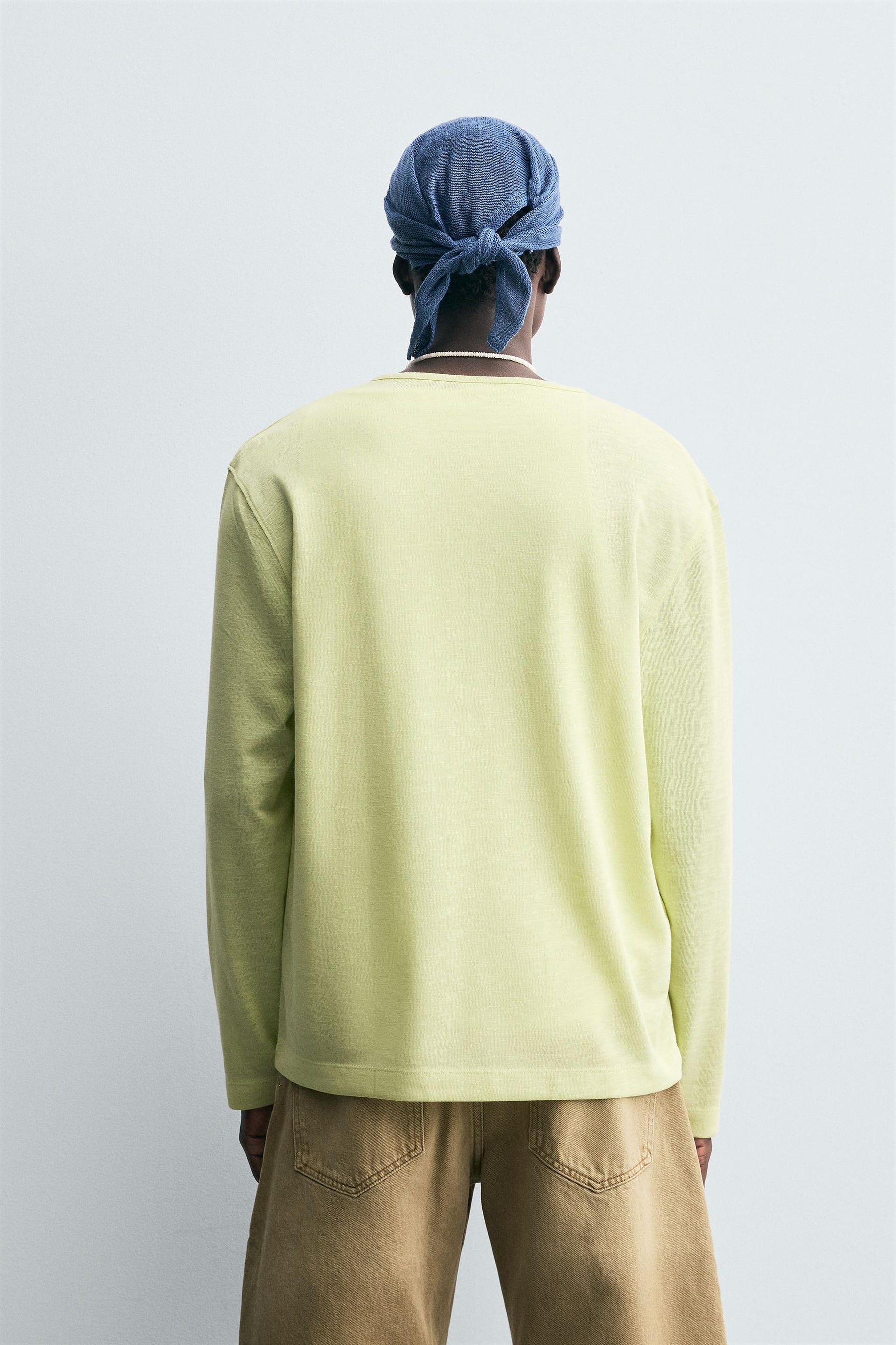 LIGHTWEIGHT GRANDAD COLLAR T-SHIRT - Image 3