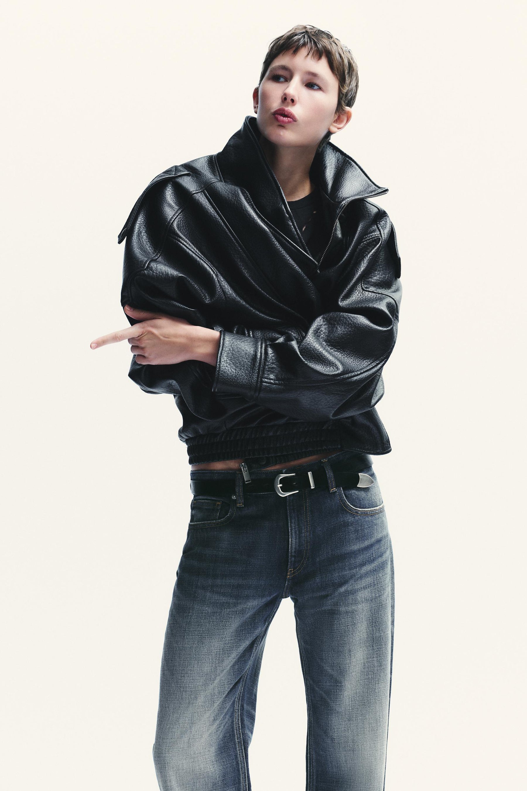 Cropped Straight Leg Jeans