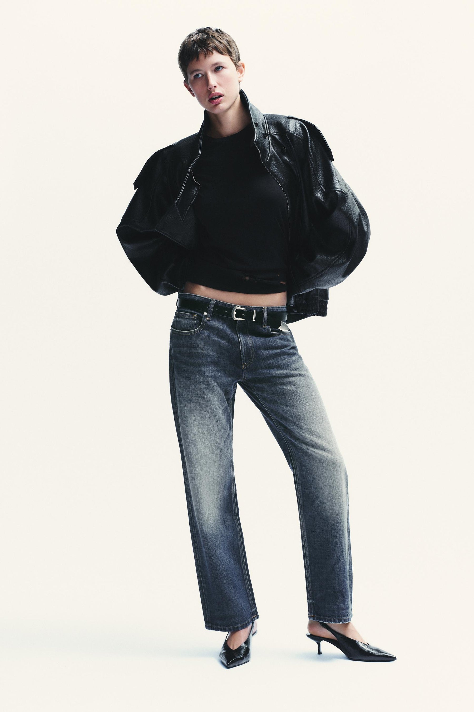 Cropped Straight Leg Jeans