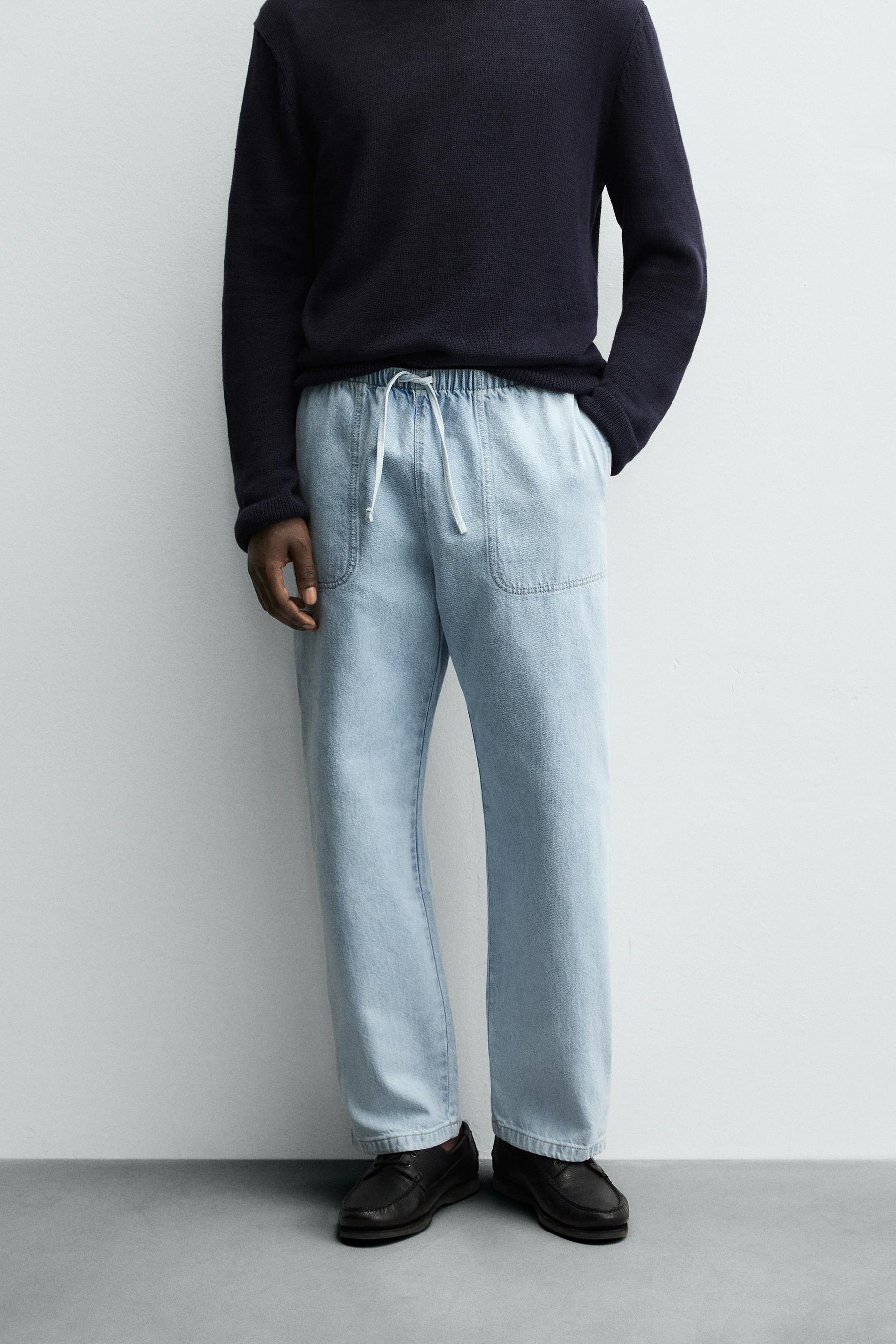 LIGHTWEIGHT JOGGER FIT JEANS - Image 2