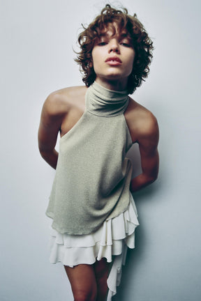 METALLIC HALTER TOP