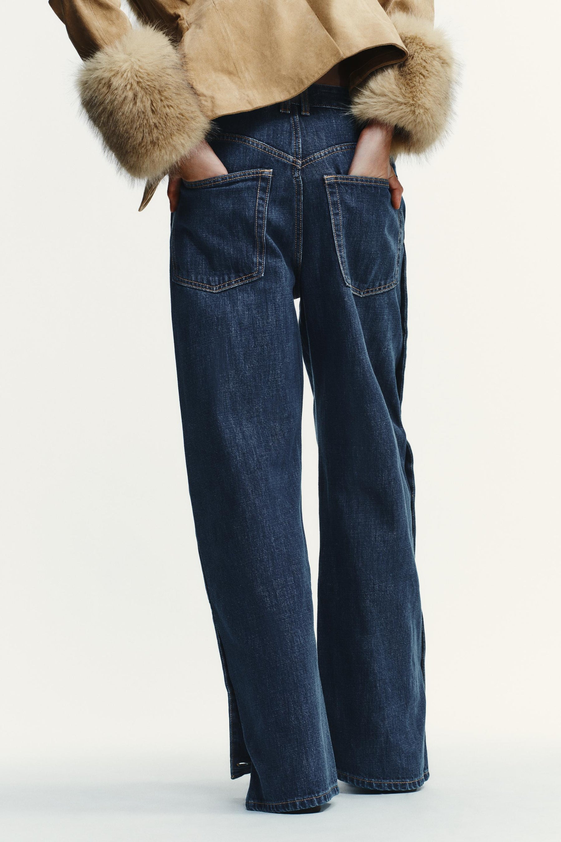 Baggy mid-waist jeans with