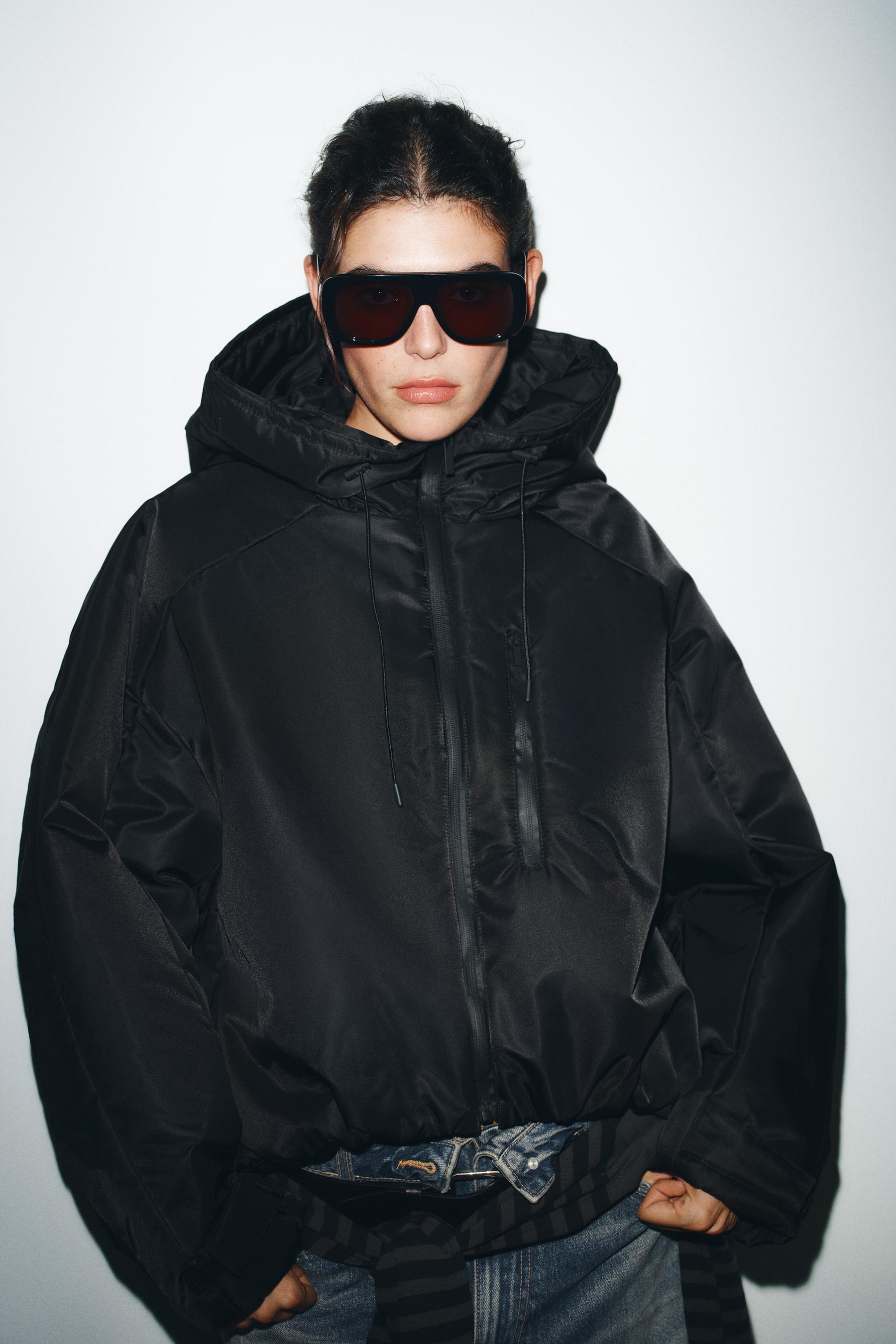 Windproof puffer jacket with