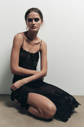 EMBROIDERED GEORGETTE TOP