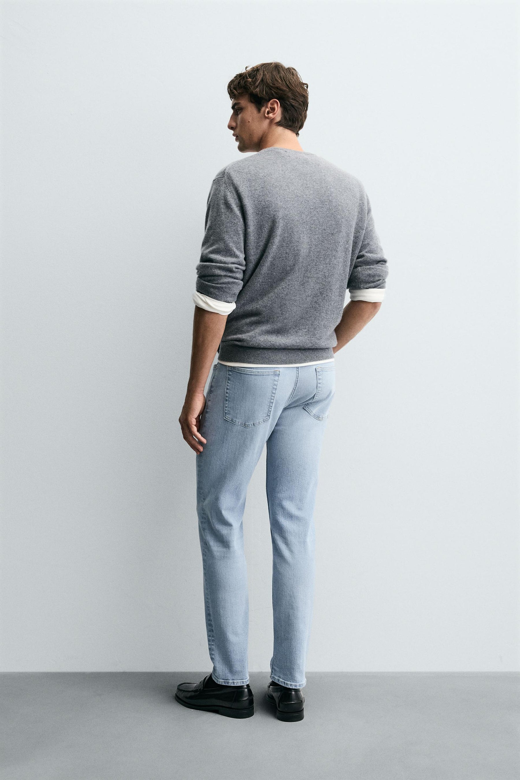 BASIC SLIM FIT JEANS - Image 3
