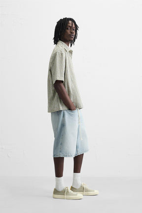 BAGGY FIT DENIM BERMUDAS - Image 4