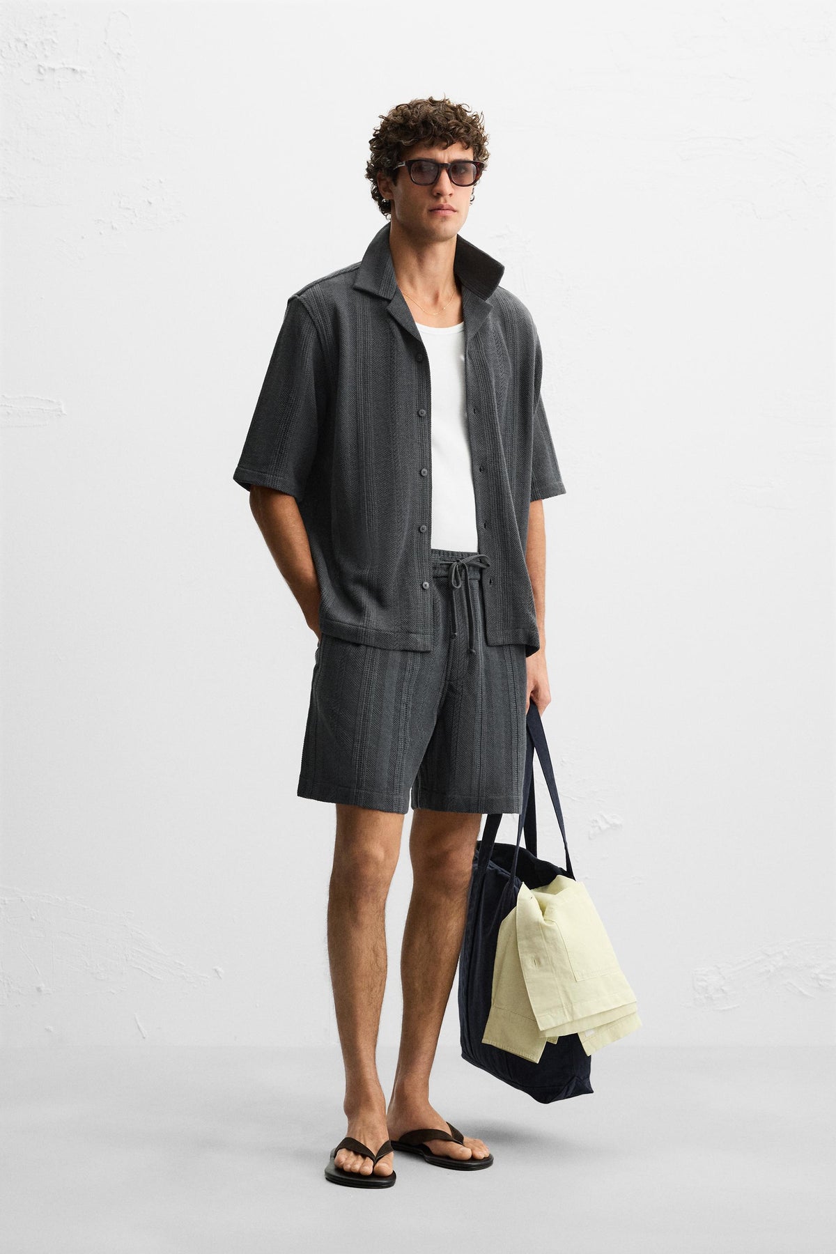 JACQUARD TEXTURED BERMUDA SHORTS - Image 1