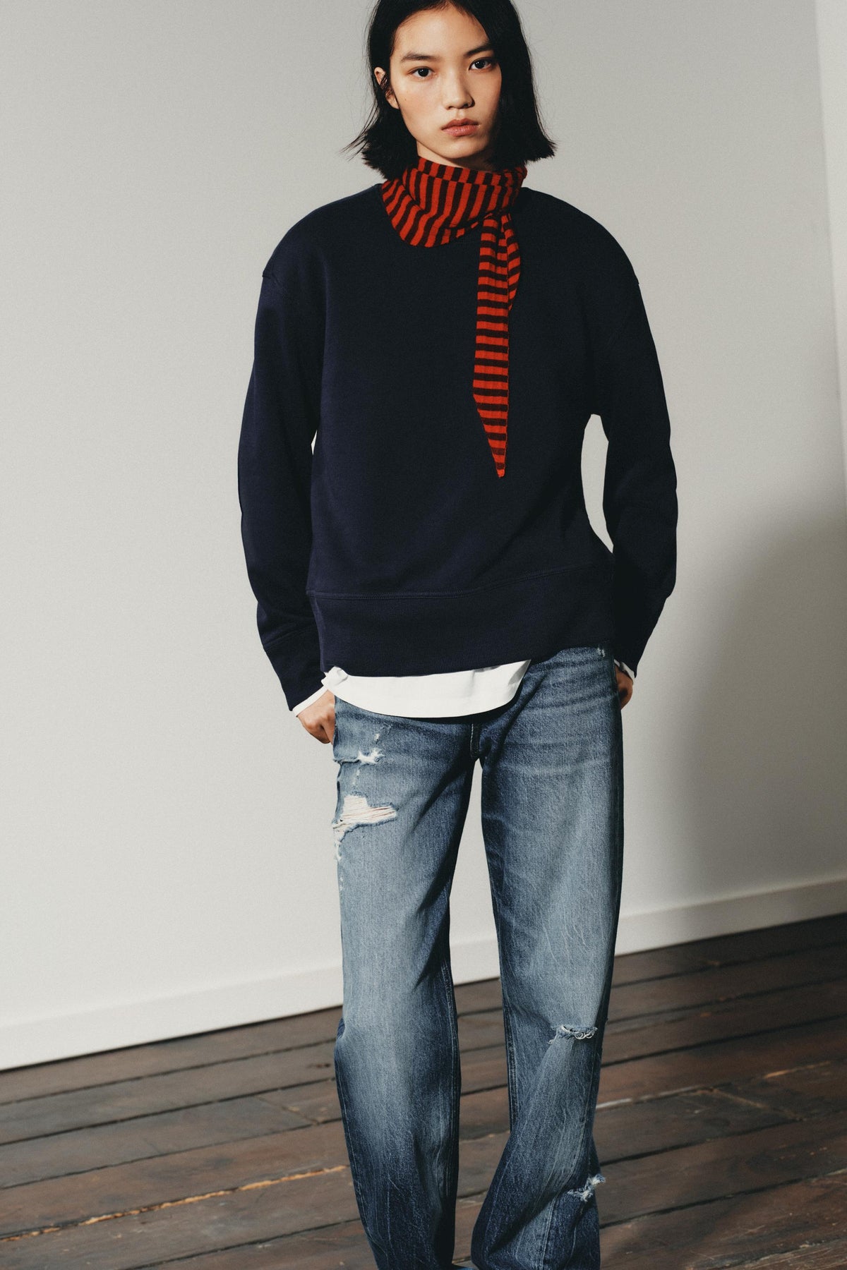 PLUSH CONTRAST SWEATSHIRT