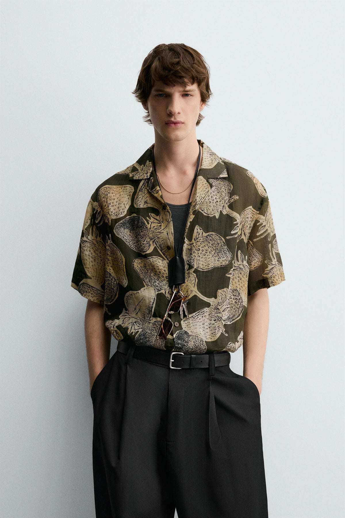 STRAWBERRY PRINT 100% RAMIE SHIRT - Image 2