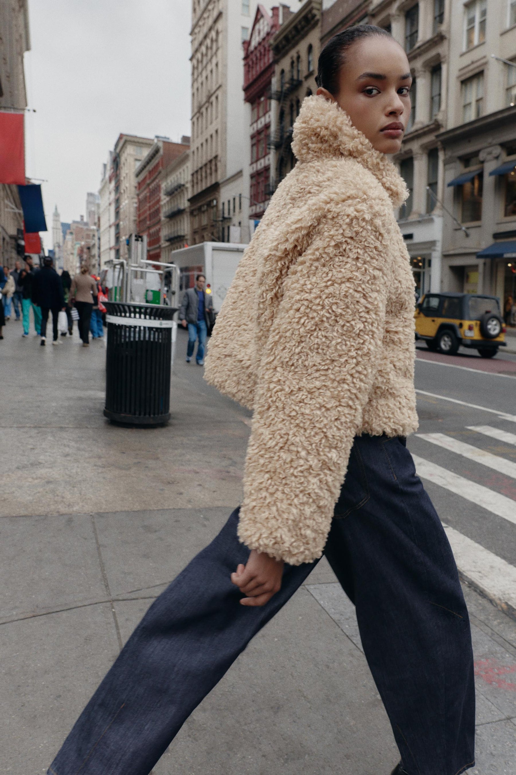 FAUX FUR JACKET WITH FIREMAN CLASP - Image 5