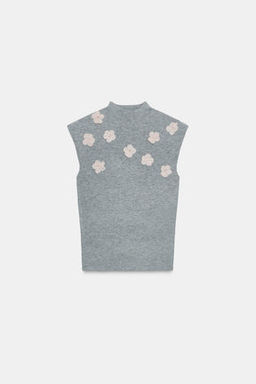 Floral embellished relief top