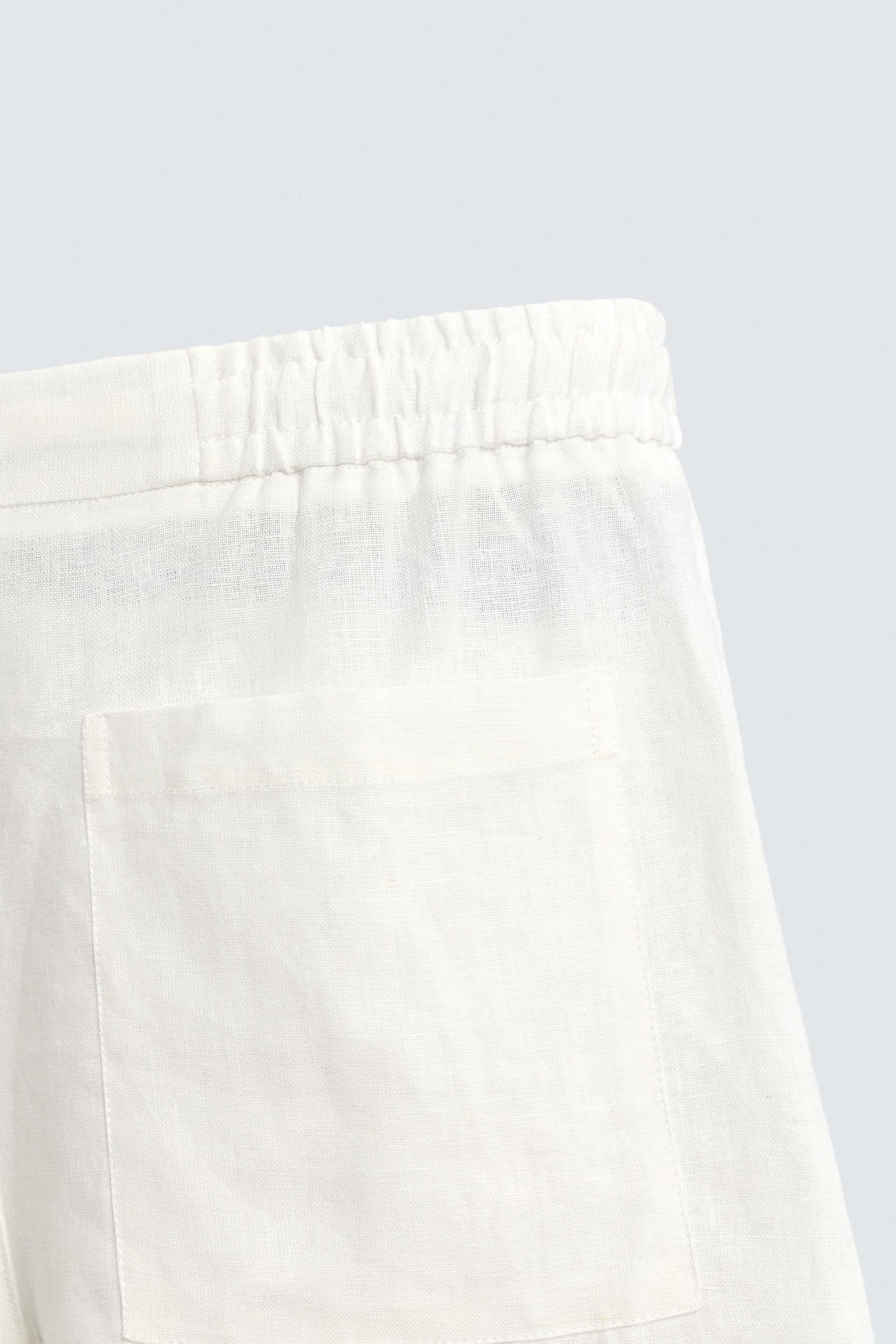 Relaxed Linen Shorts