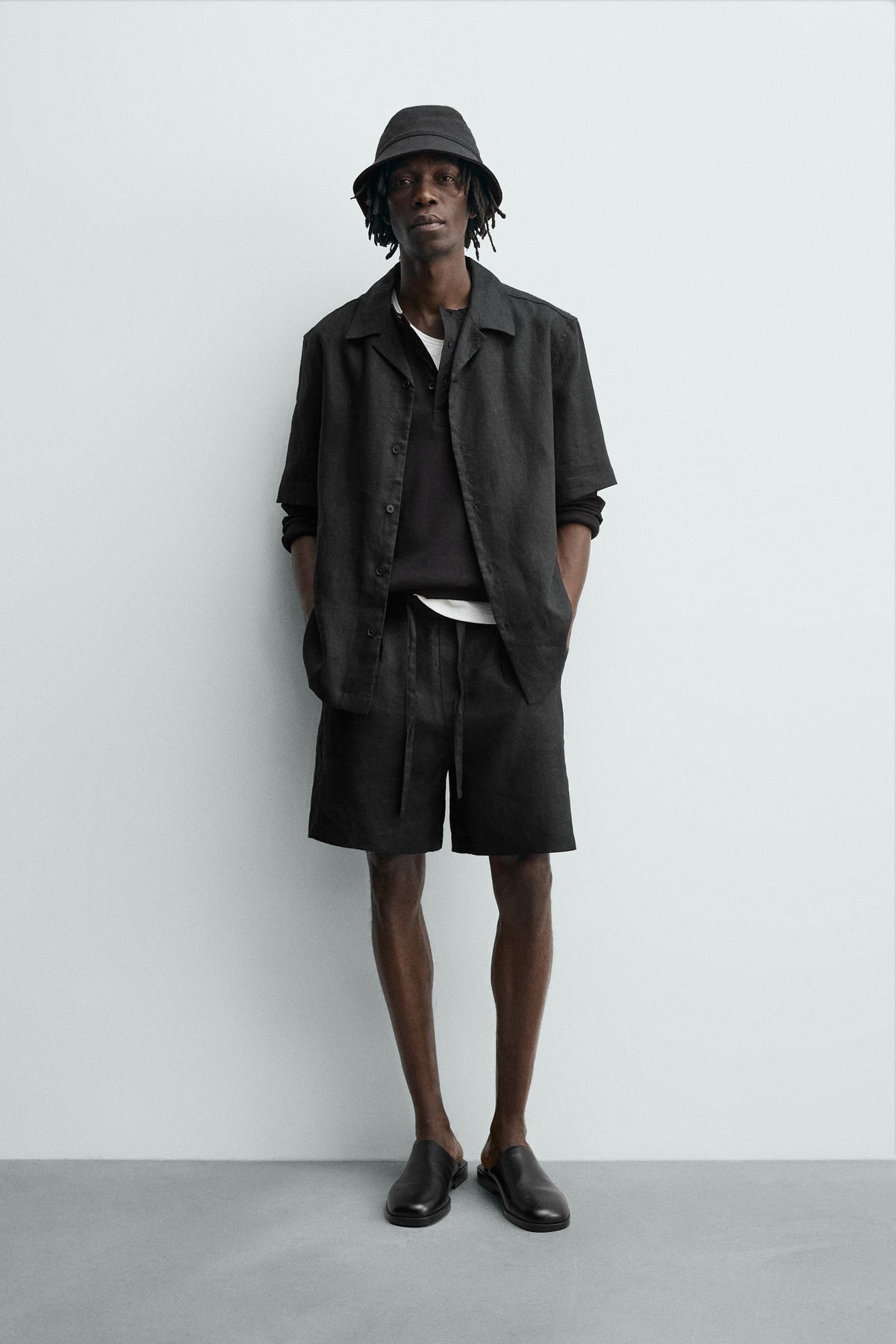 Relaxed Linen Shorts