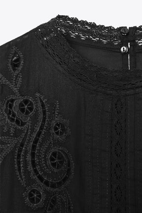 Embroidered Romantic Blouse