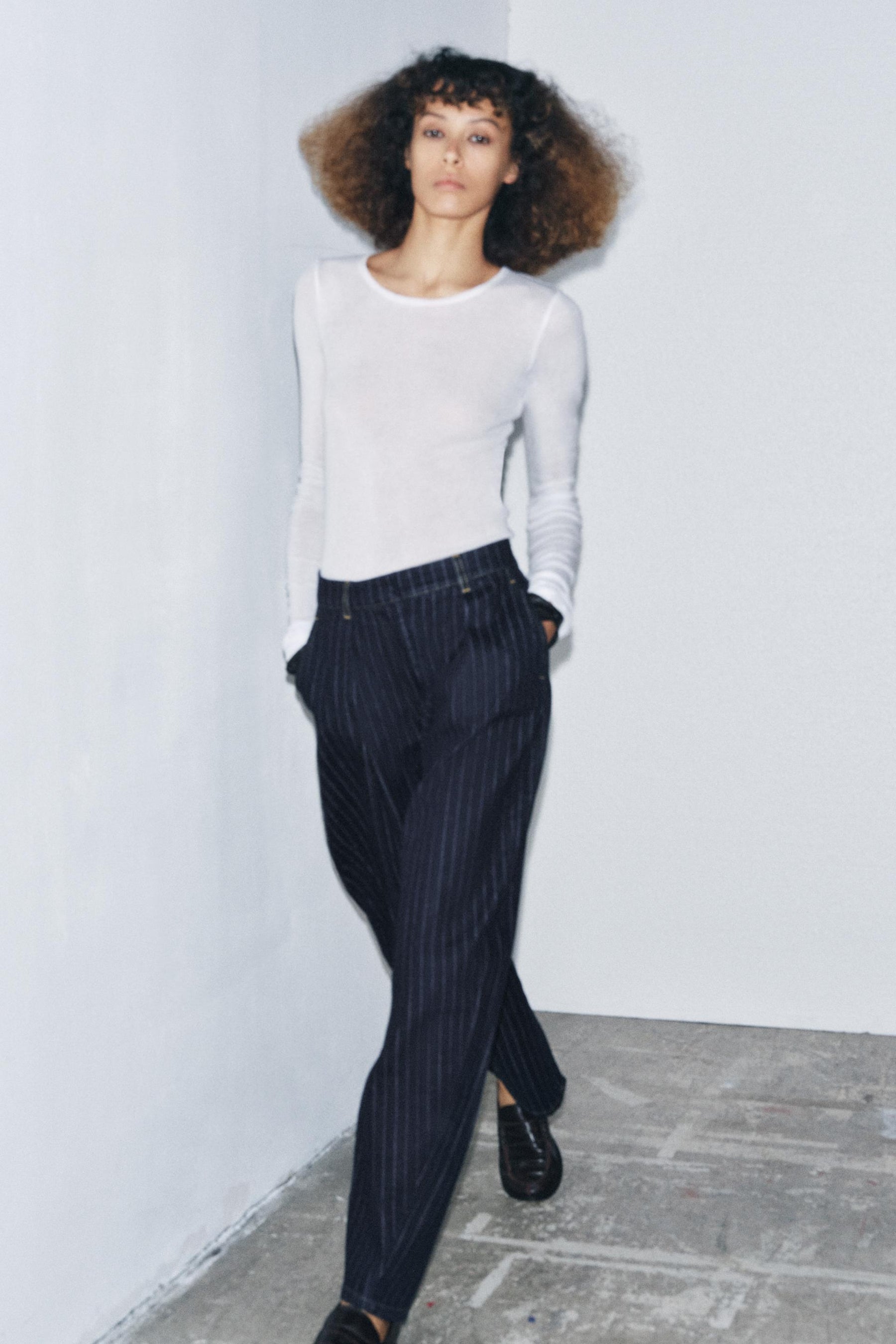 Mid-Waist Striped Balloon Jeans