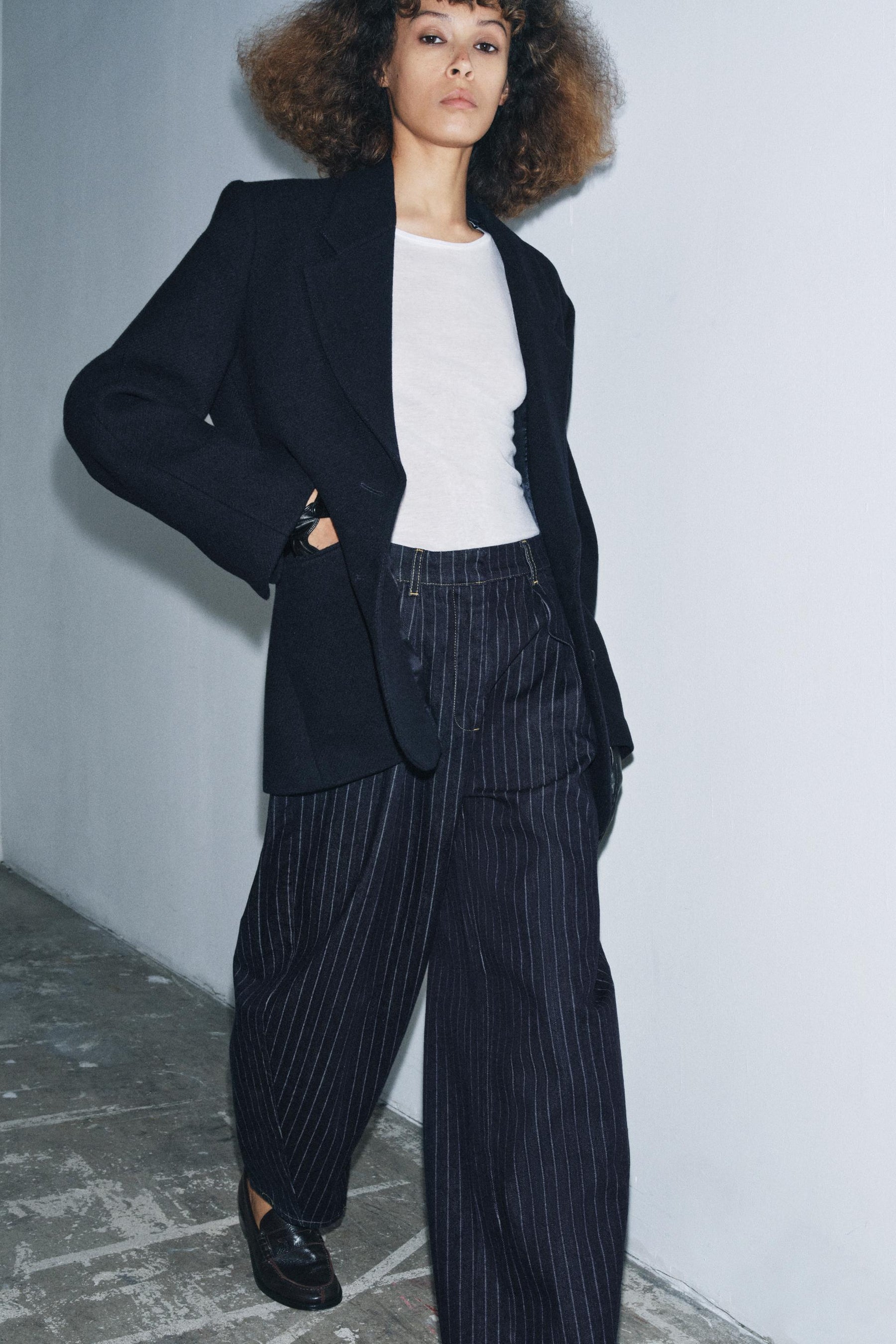 Mid-Waist Striped Balloon Jeans