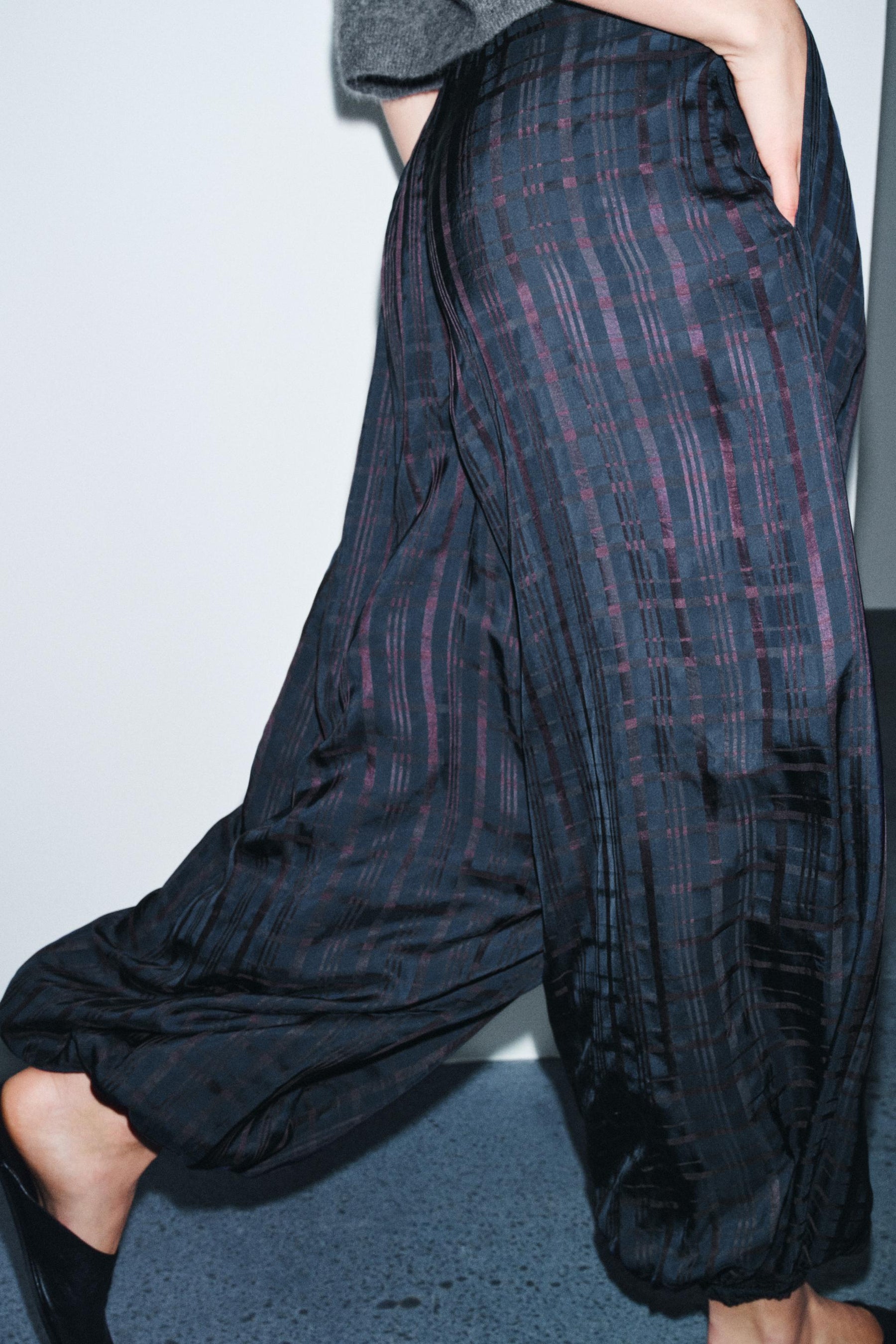 Checked Balloon Trousers