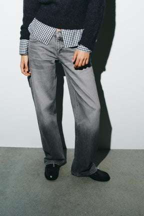 Wide-leg low-rise jeans