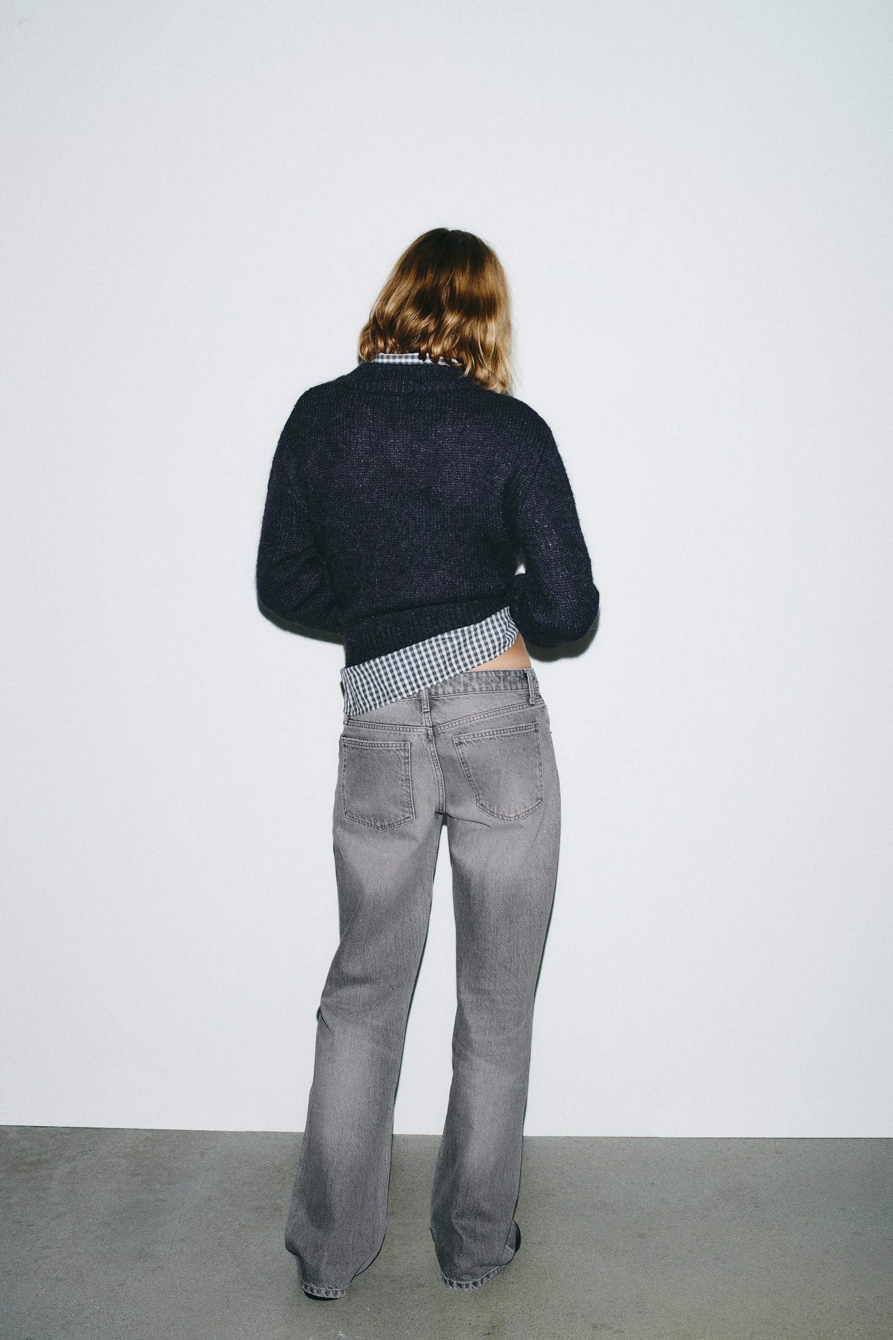 Wide-leg low-rise jeans