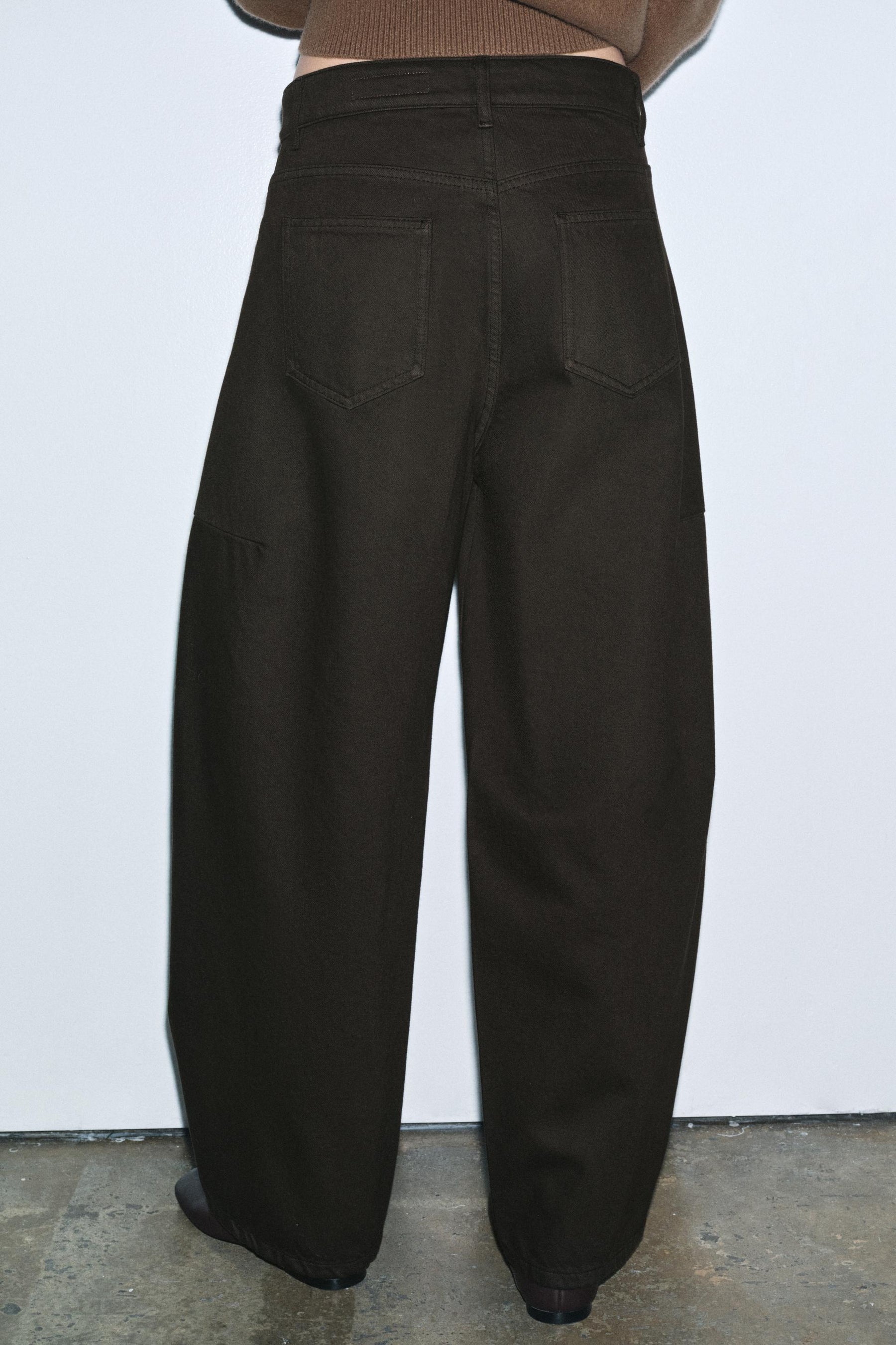 Mid-Waist Balloon Jeans