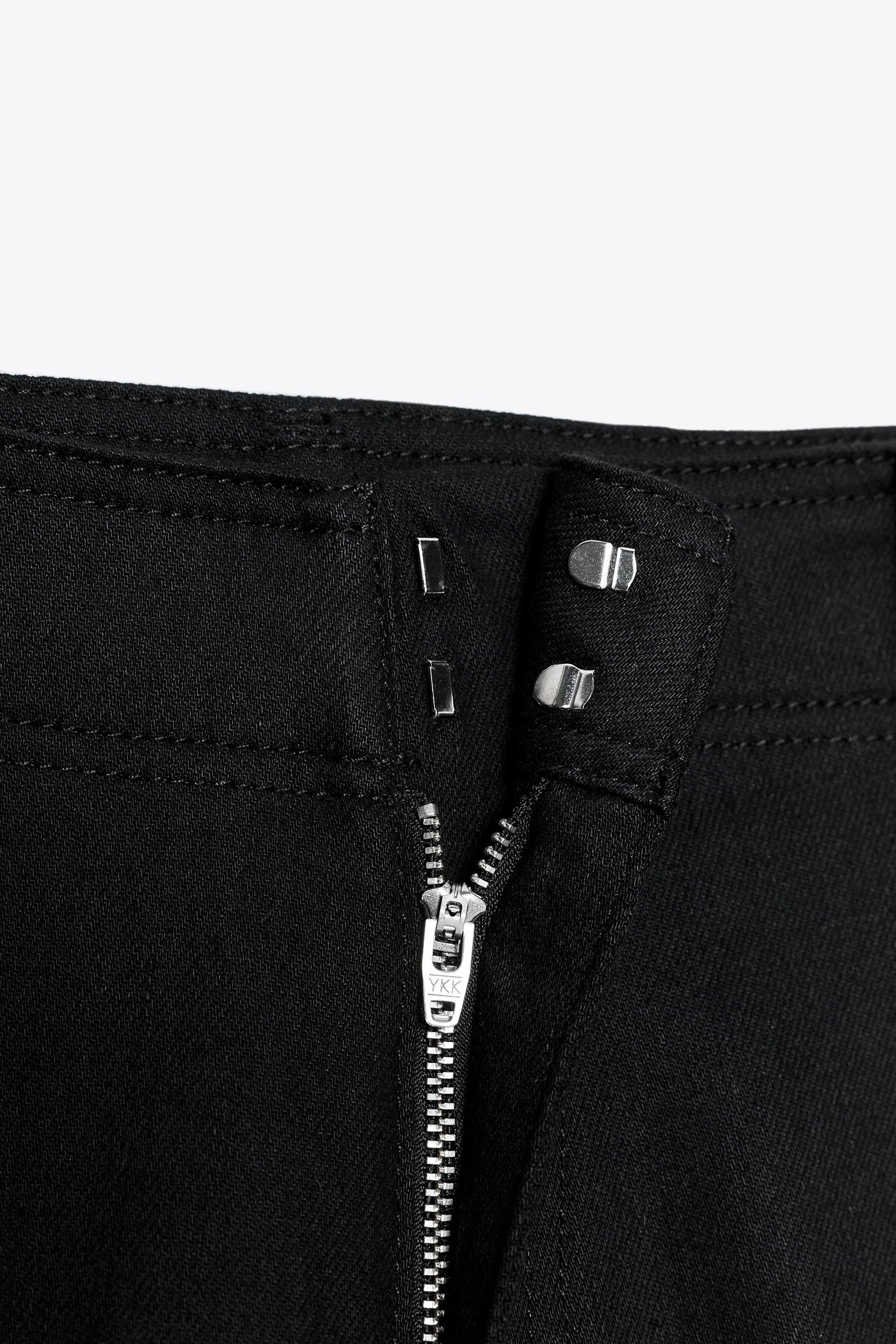 Wide-leg High-waist Jeans