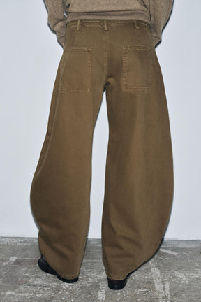 Barrel Mid-Waist Jeans