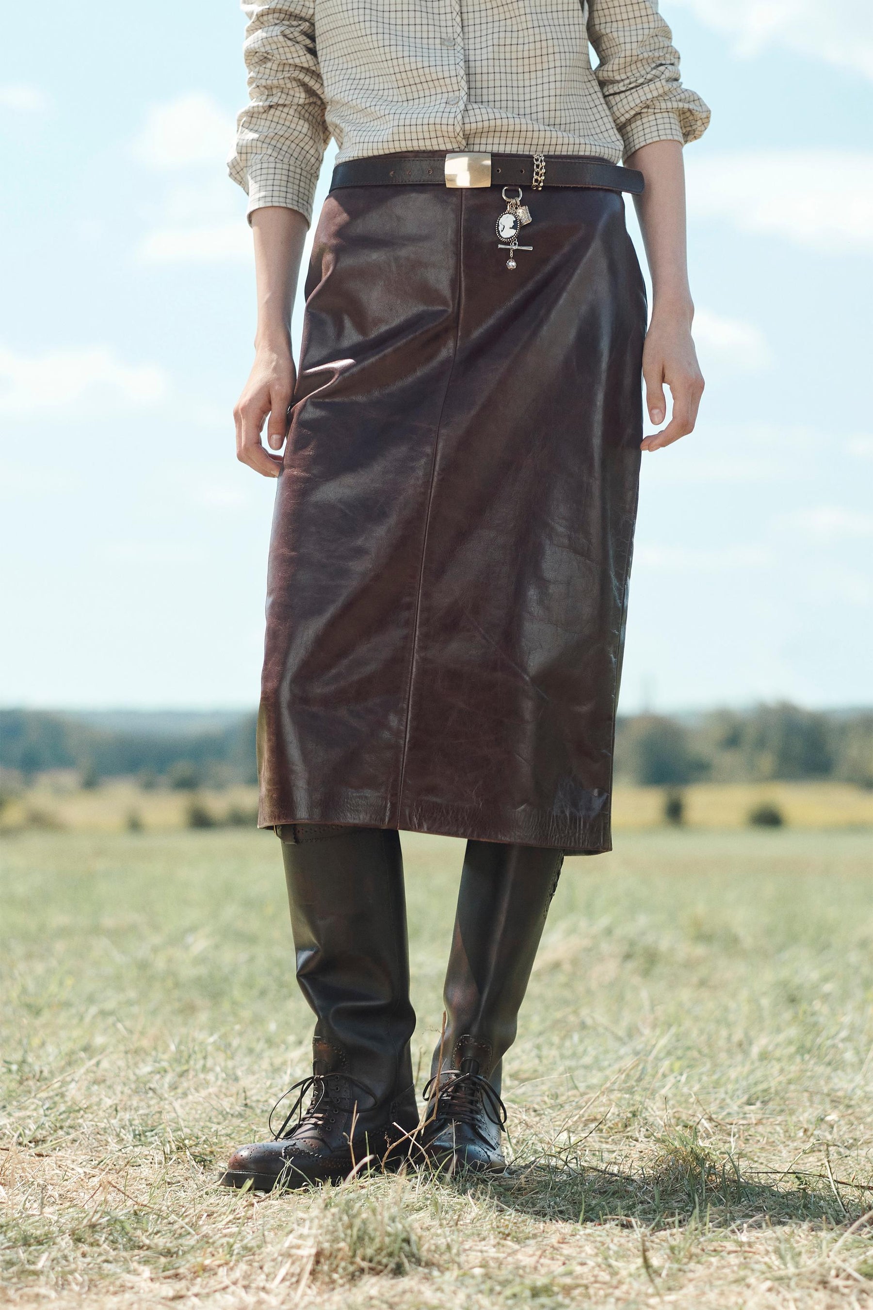 100% LEATHER STRAIGHT SKIRT
