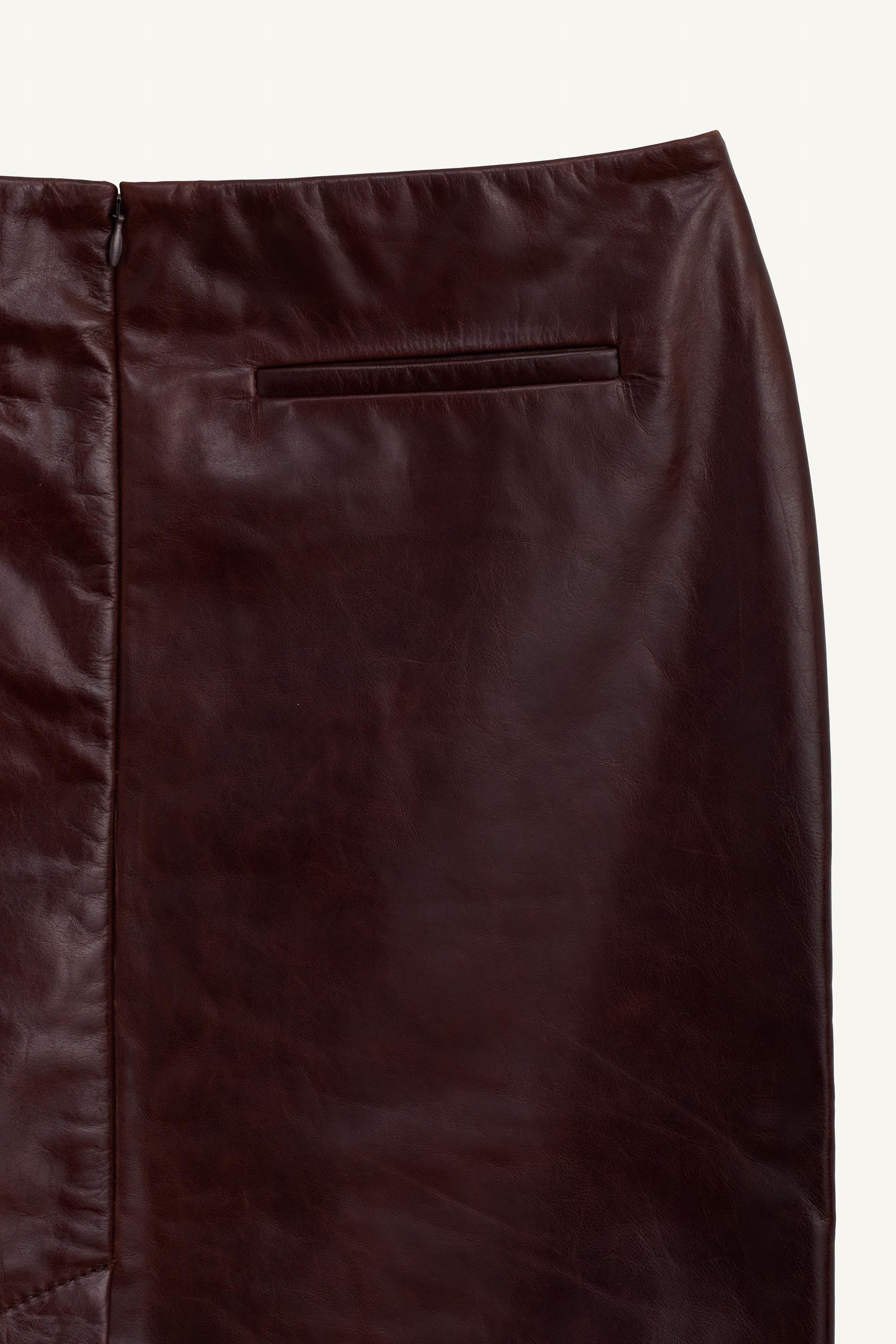 100% LEATHER STRAIGHT SKIRT