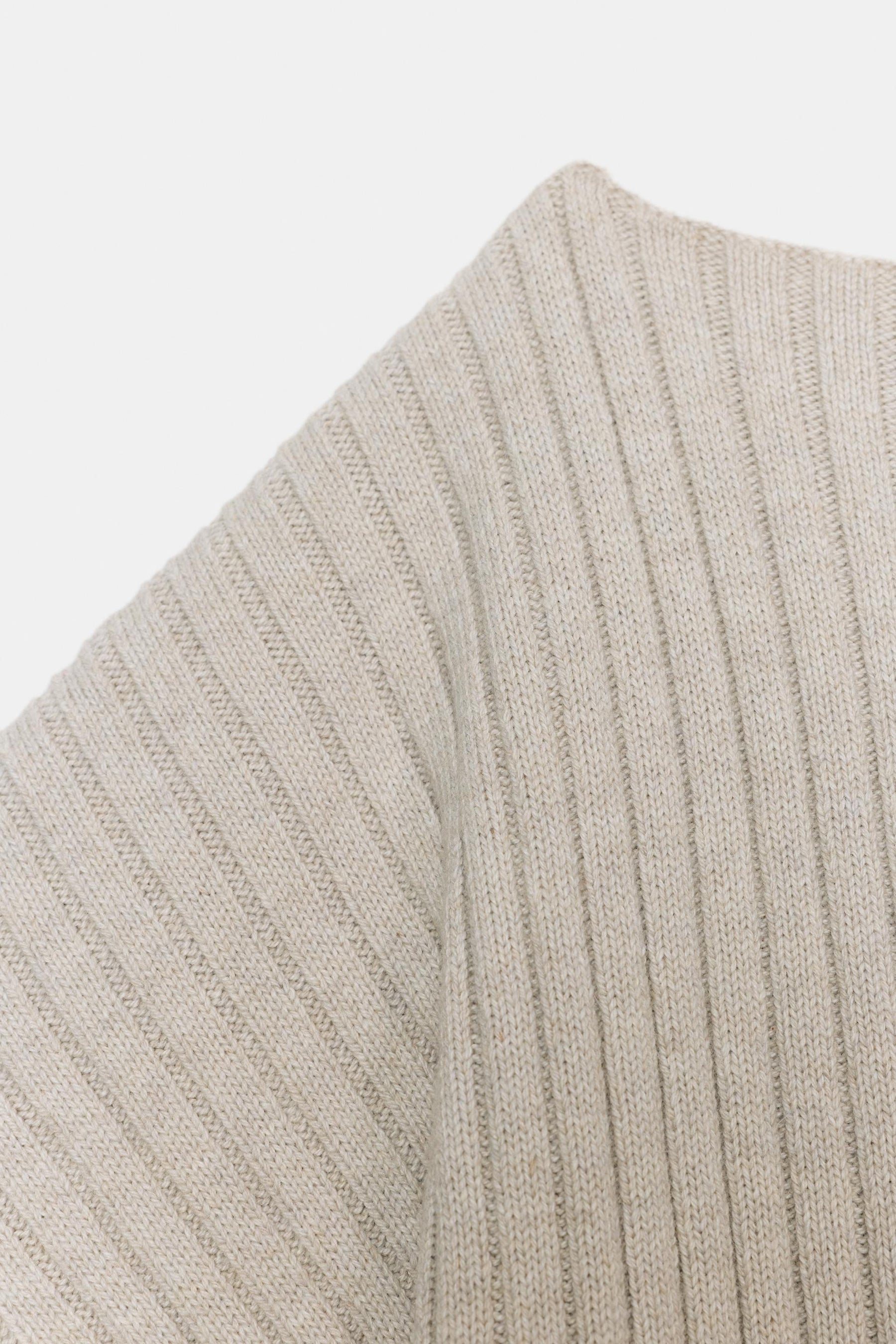 ASYMMETRIC WOOL TOP WITH BELT - Image 9