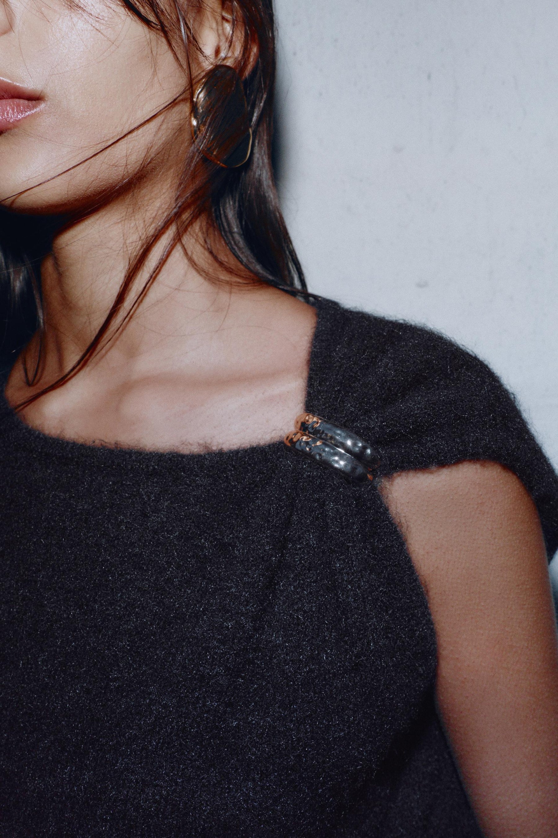 SLEEVELESS KNIT JUMPER