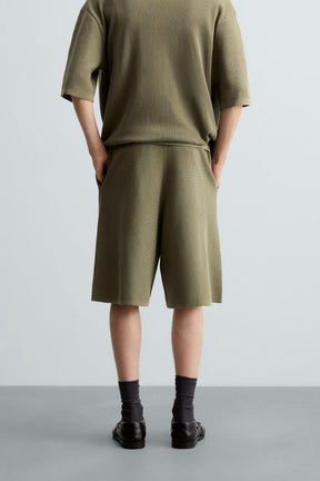 TEXTURED KNITTED BERMUDA SHORTS - Image 3