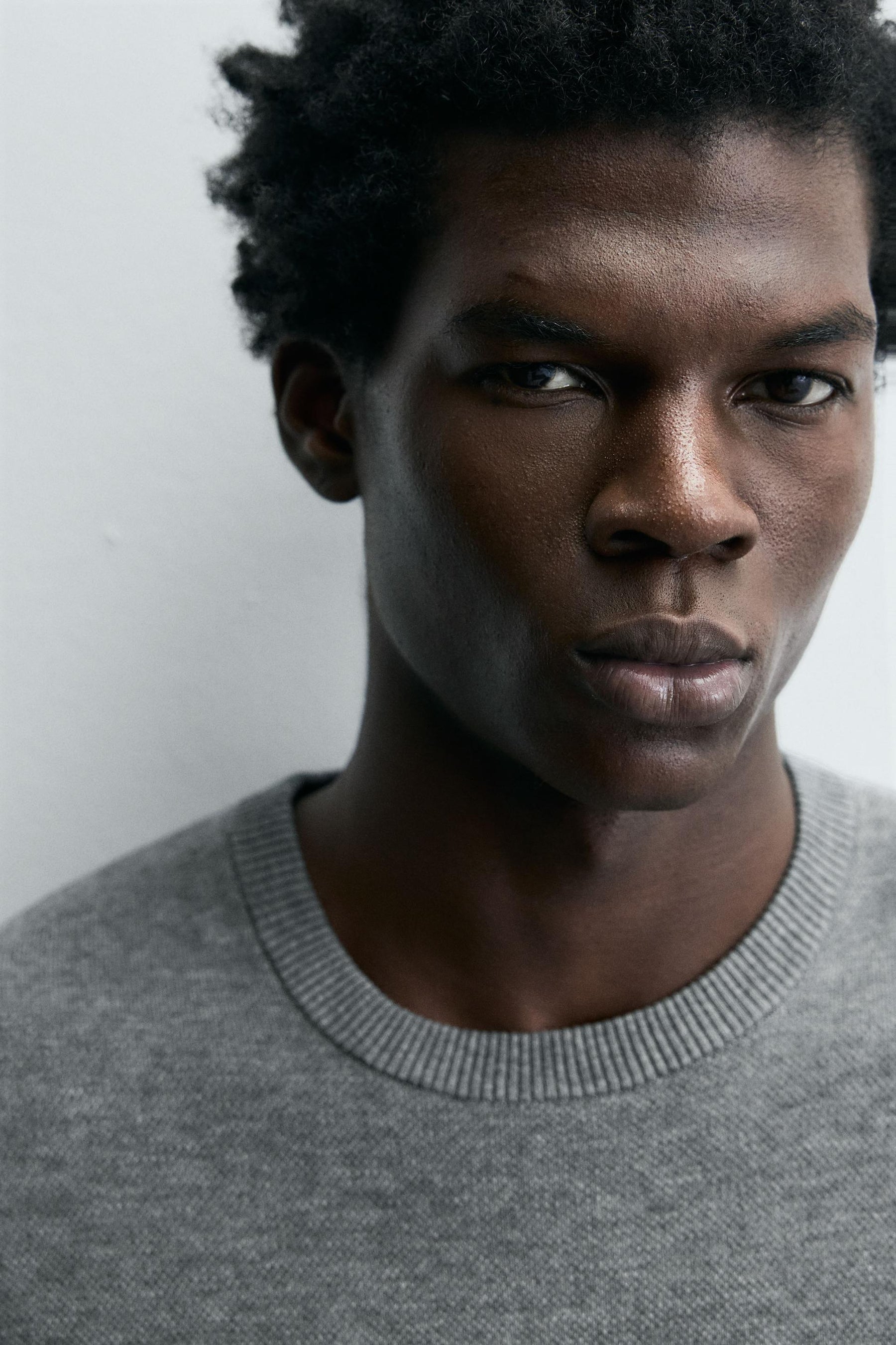 RELAXED FIT KNIT T-SHIRT - Image 5