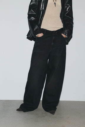 Mid-waist folded jeans