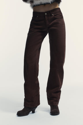 Wide-leg low-rise jeans