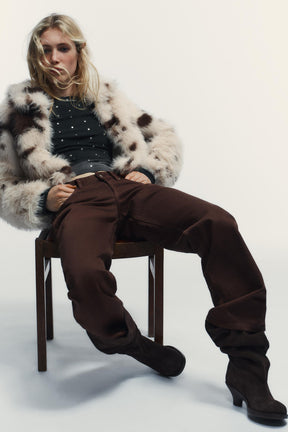 Wide-leg low-rise jeans