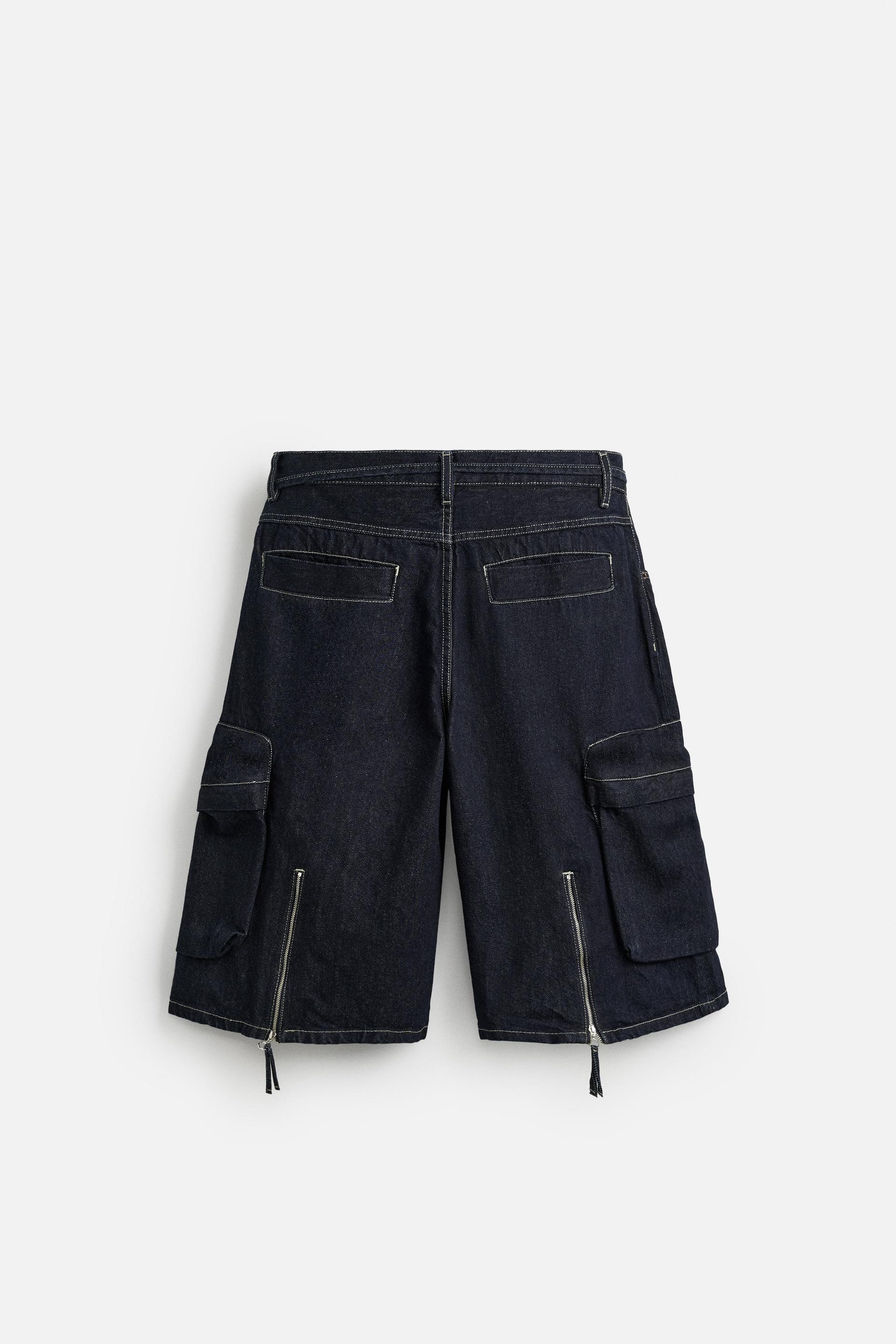 WIDE-LEG DENIM CARGO BERMUDA SHORTS - Image 8