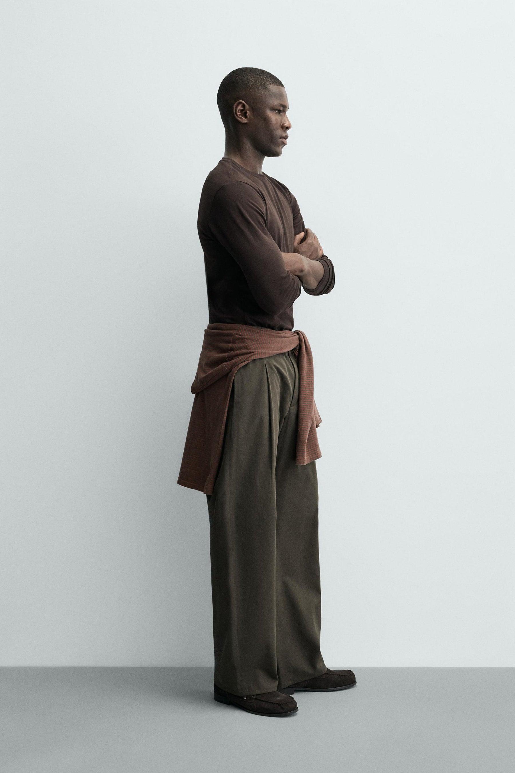 BASIC SLIM FIT T-SHIRT - Image 4