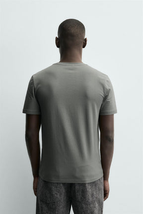 BASIC SLIM FIT T-SHIRT - Image 3