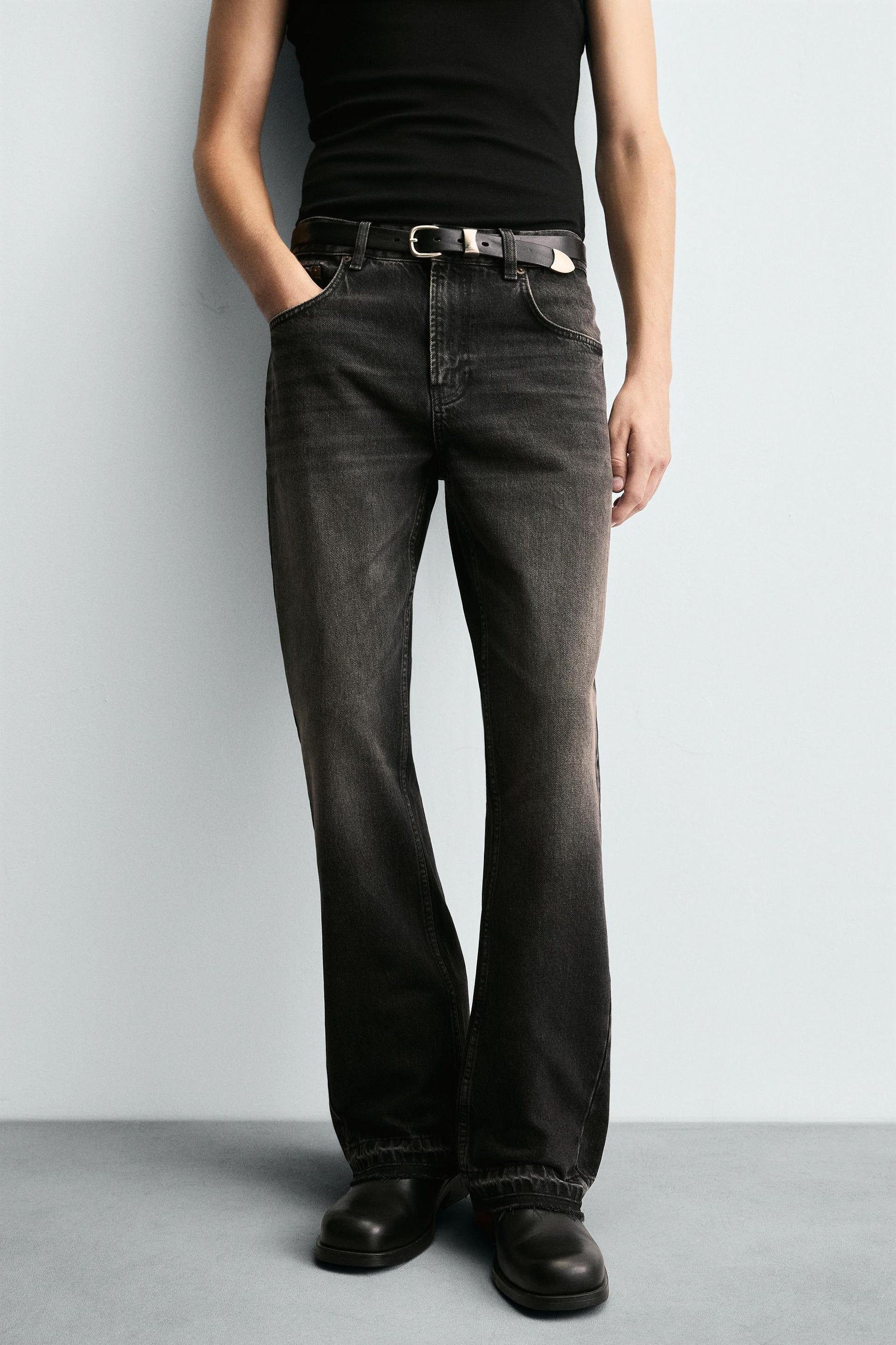FLARE FIT JEANS - Image 5