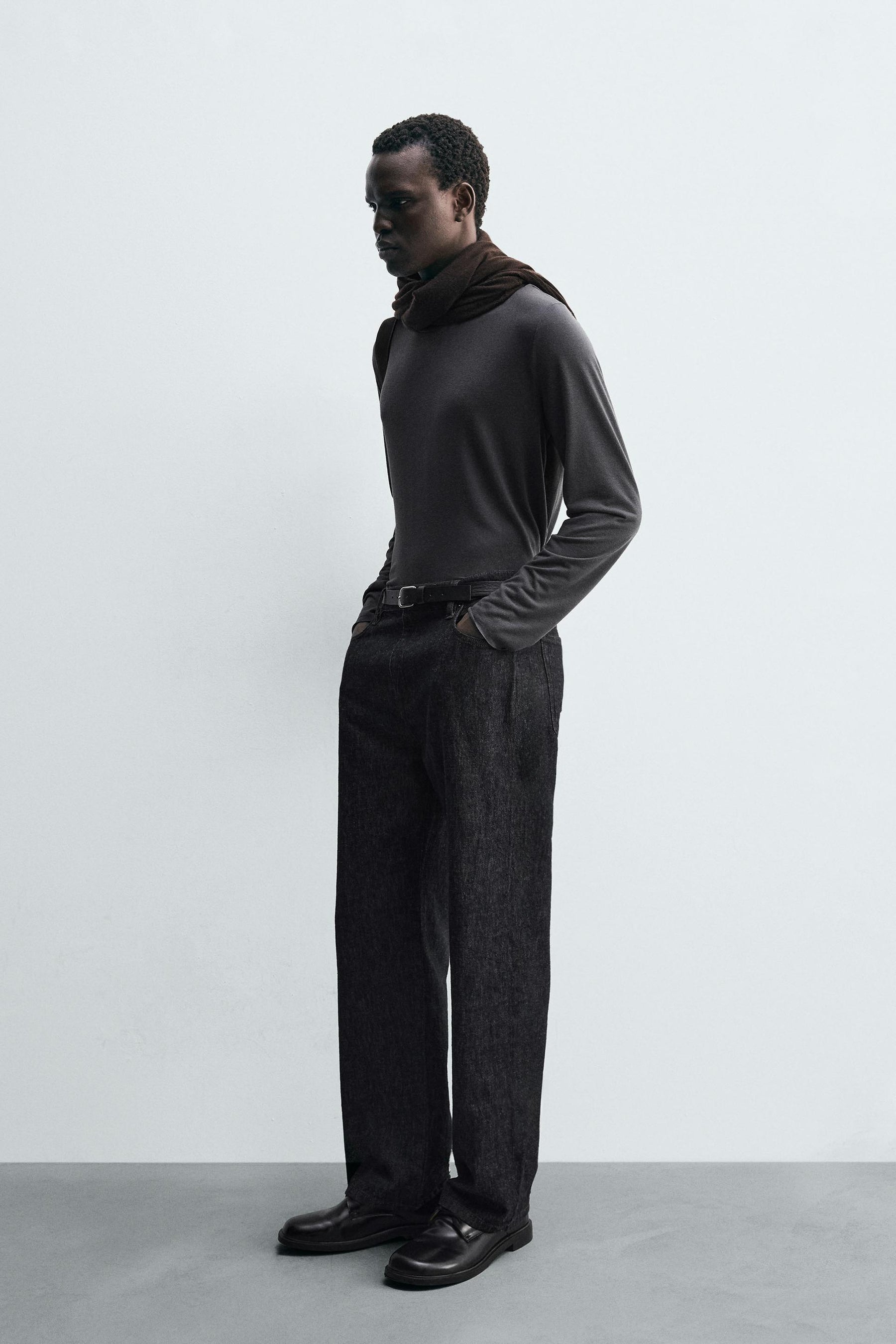 LIGHTWEIGHT LONG SLEEVE T-SHIRT - Image 4