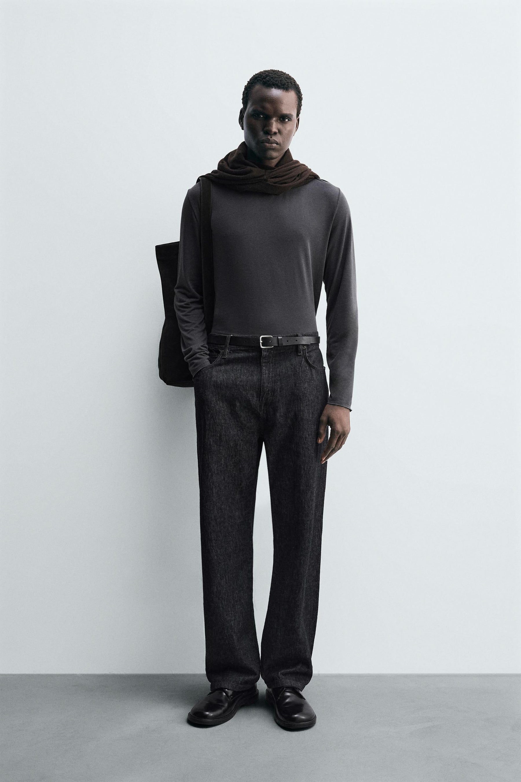 LIGHTWEIGHT LONG SLEEVE T-SHIRT - Image 1