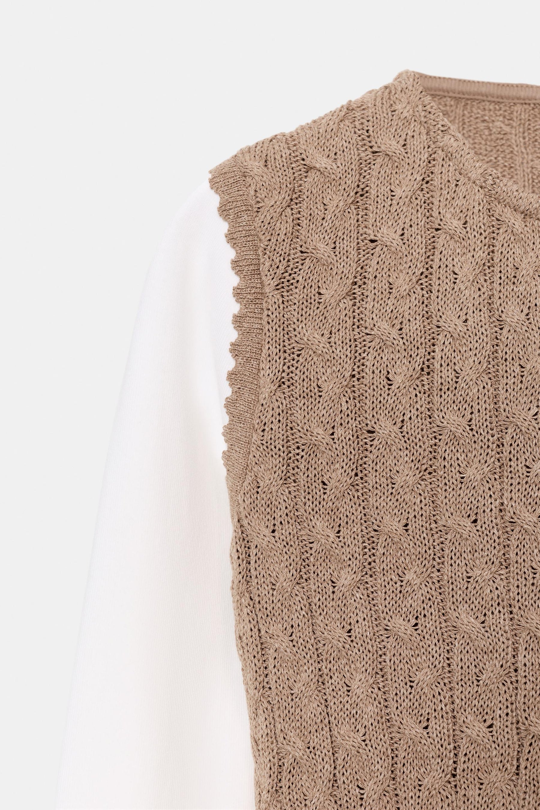 CONTRAST WAISTCOAT SHIRT