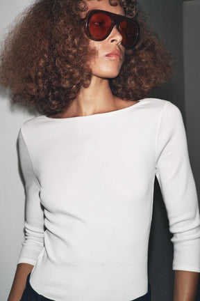 COTTON BOAT NECK SHIRT