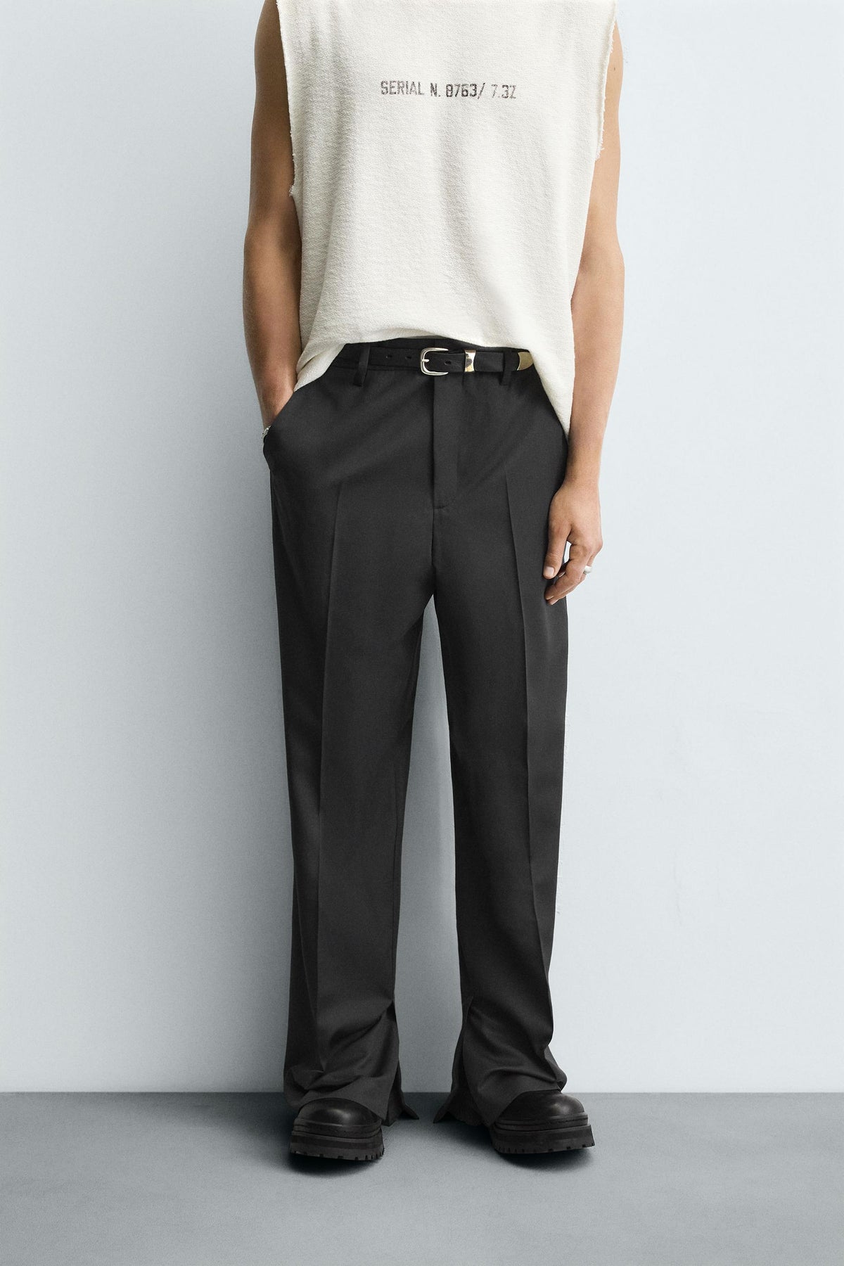 STRAIGHT-LEG TROUSERS WITH VENTS - Image 2