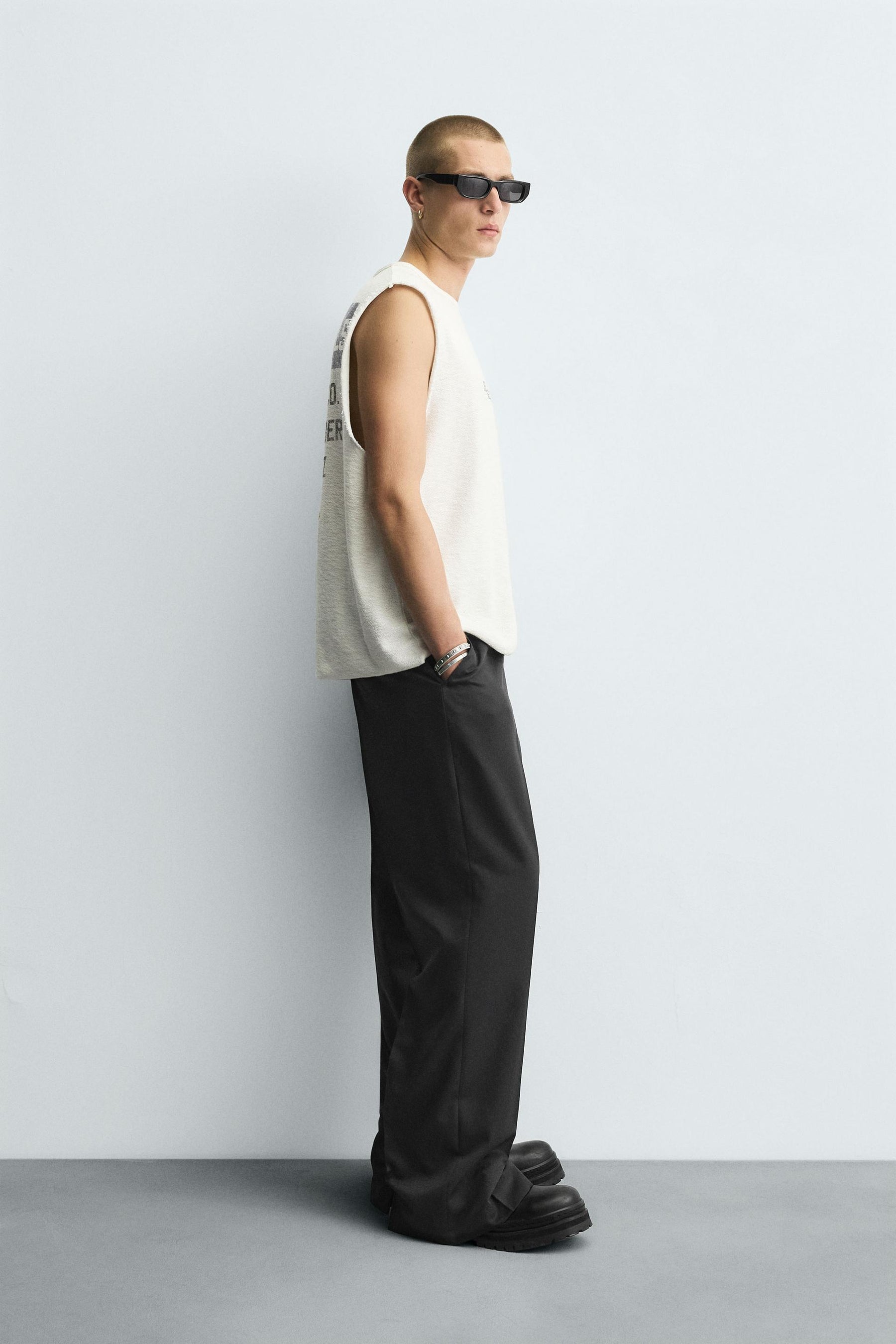STRAIGHT-LEG TROUSERS WITH VENTS - Image 4