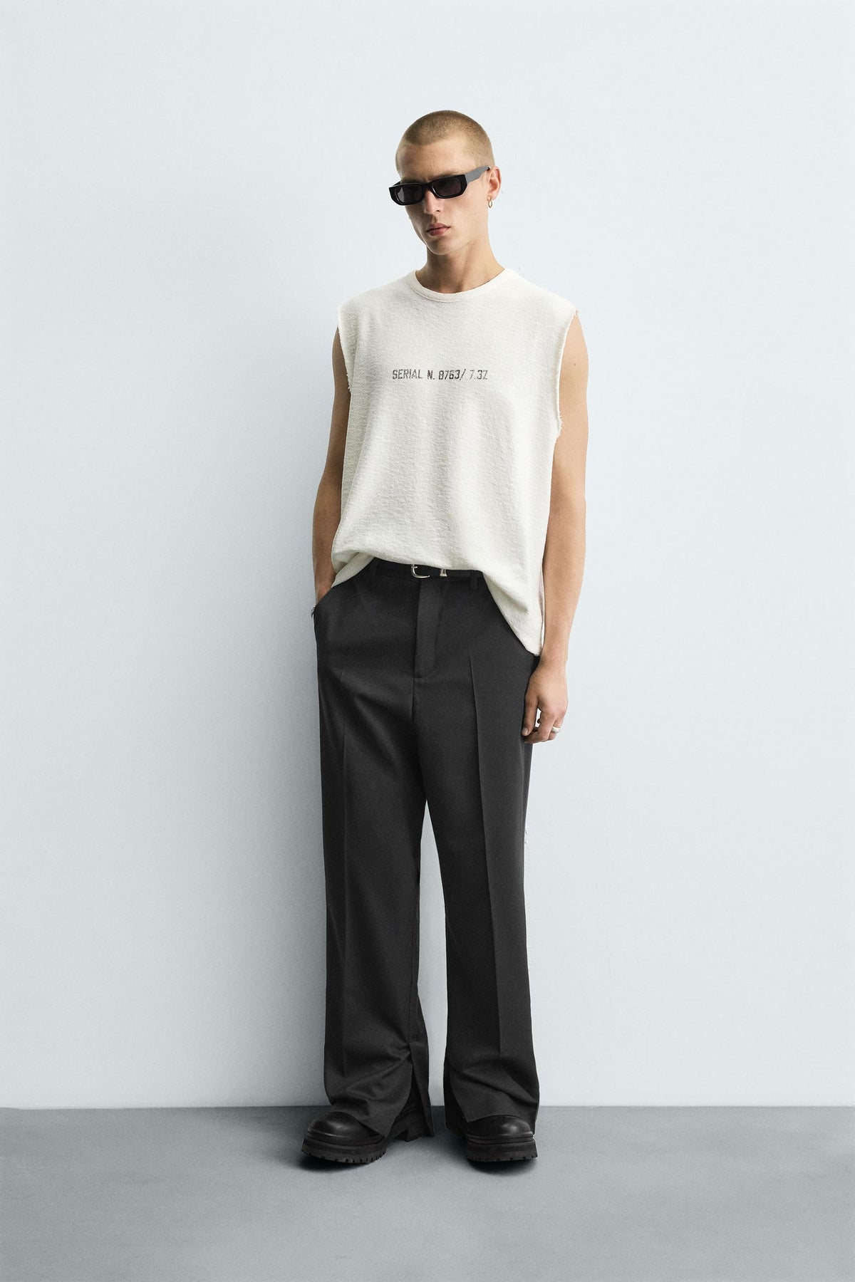 STRAIGHT-LEG TROUSERS WITH VENTS - Image 1
