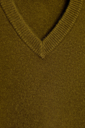 V-NECK KNIT JUMPER